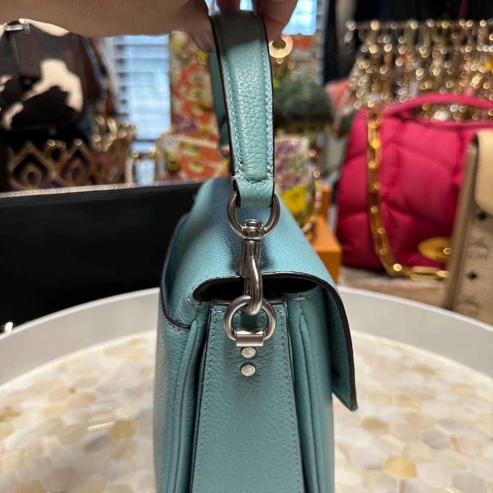 NWT Coach Cassie 19 Tiffany Blue color Rare! So Nice.